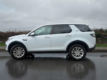 Used Land Rover Discovery Sport 2017 for sale - 78631752: Photo