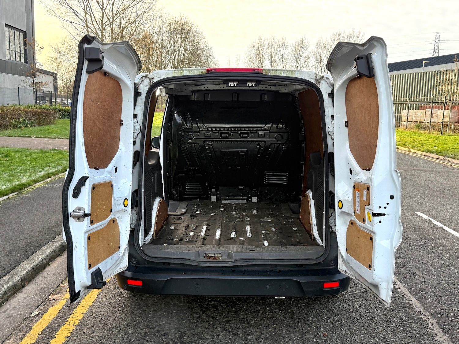 Used Ford Transit Connect 2020 for sale - 76652296: Photo 16