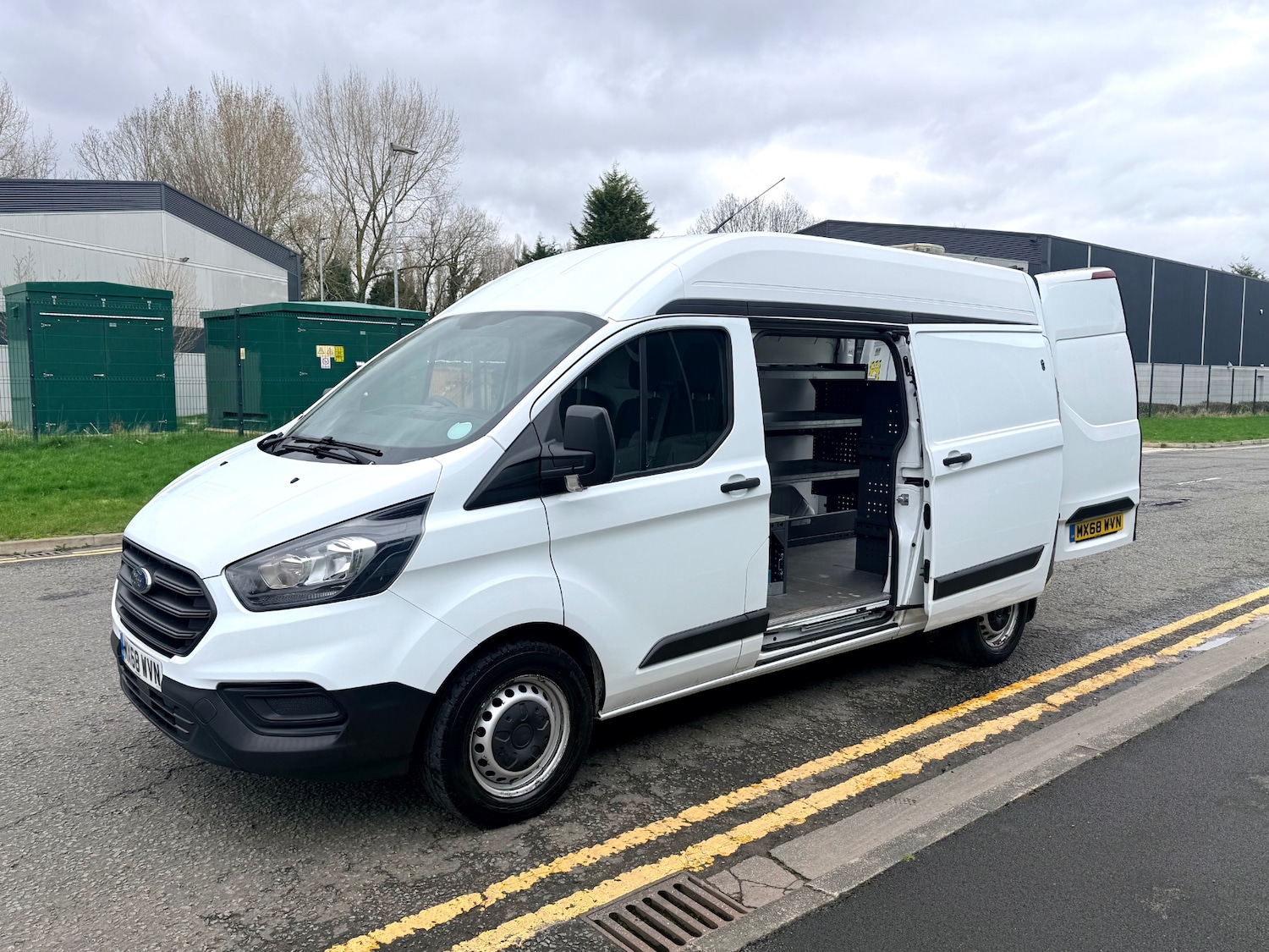 Used Ford Transit Custom 2019 for sale - 77778875: Photo 2