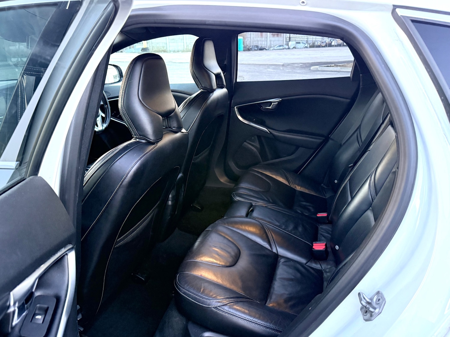 Used Volvo V40 2013 for sale - 77921087: Photo 12