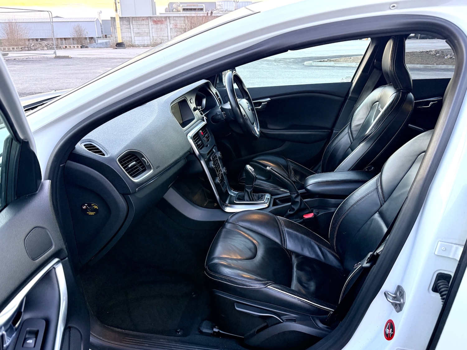 Used Volvo V40 2013 for sale - 77921087: Photo 13