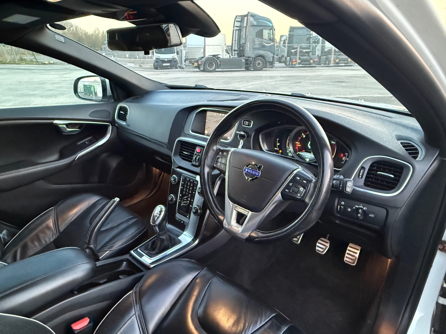 Used Volvo V40 2013 for sale - 77921087: Photo 17