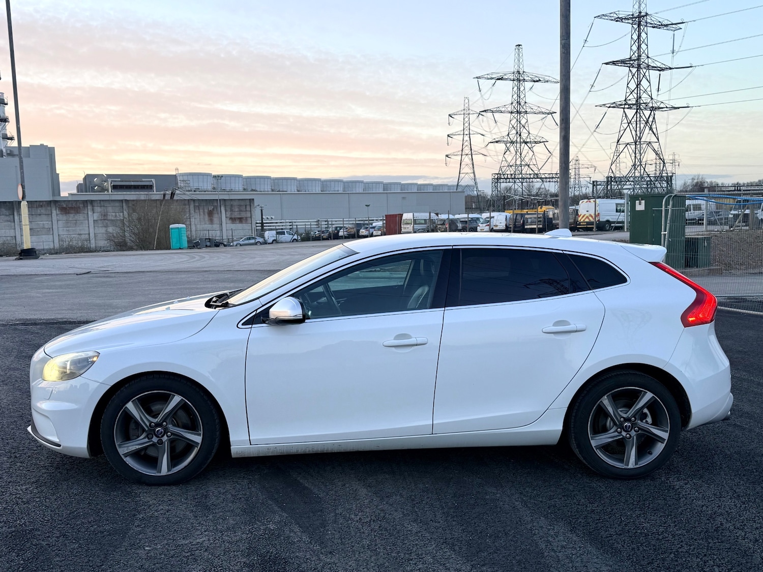 Used Volvo V40 2013 for sale - 77921087: Photo 8