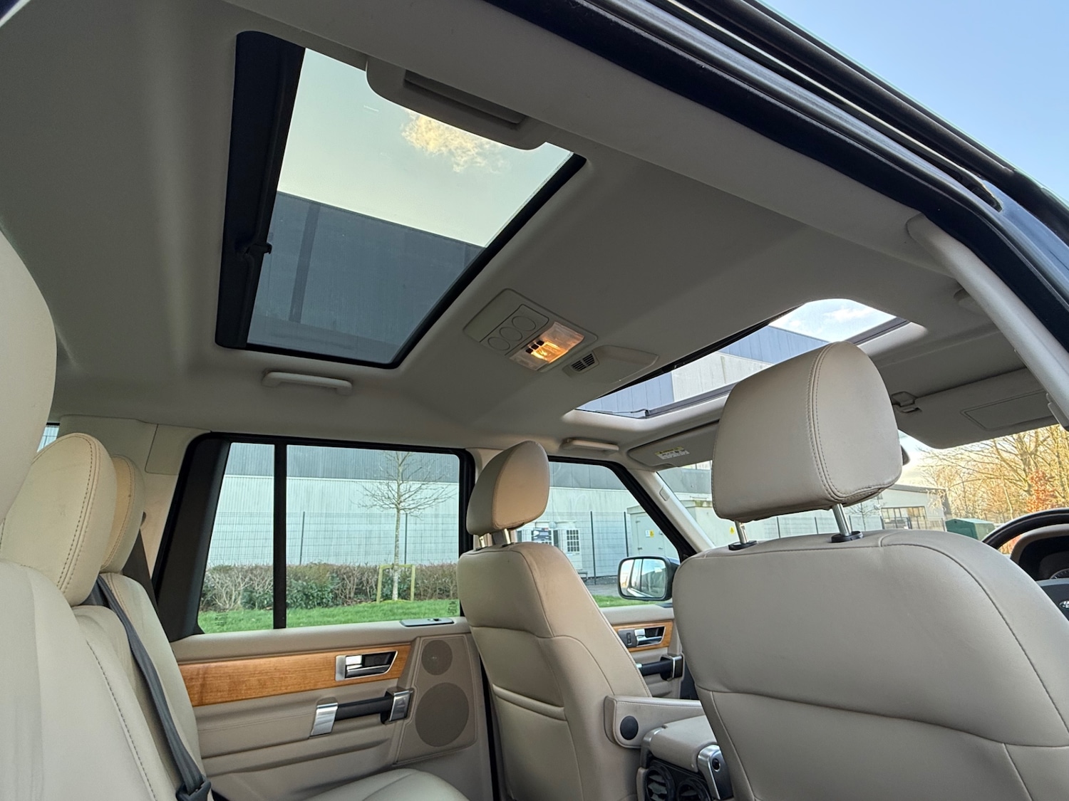 Used Land Rover Discovery 2012 for sale - 77045793: Photo 12