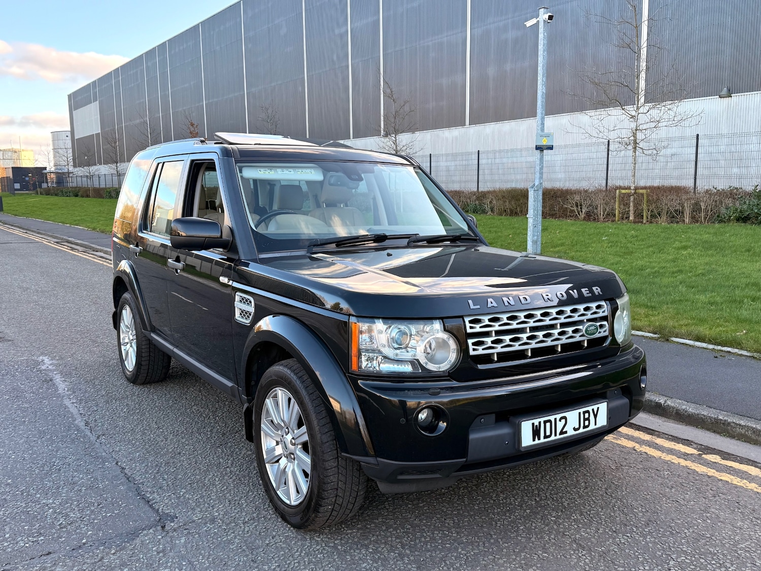 Used Land Rover Discovery 2012 for sale - 77045793: Photo 9