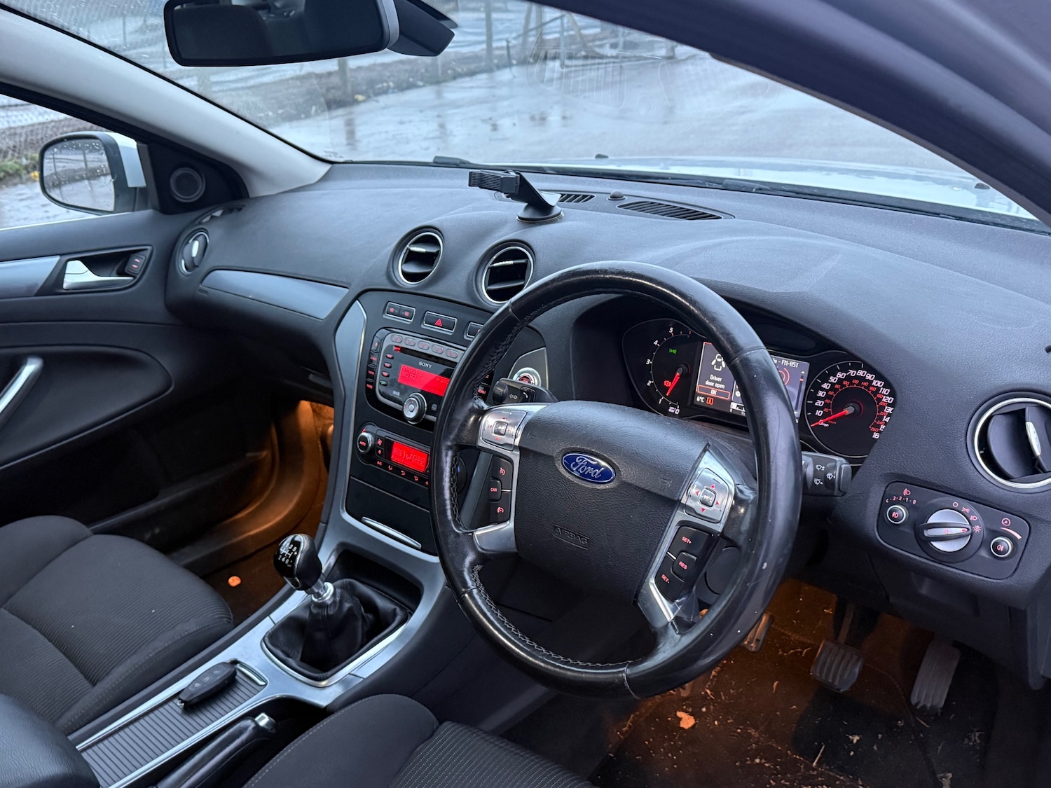 Used Ford Mondeo 2010 for sale - 77462082: Photo 12