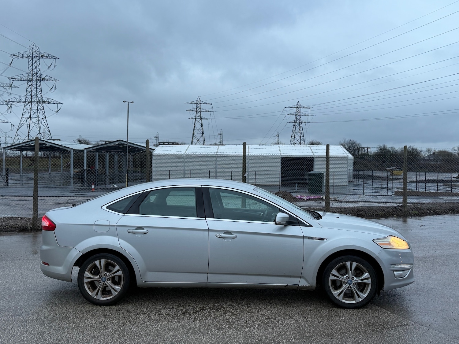Used Ford Mondeo 2010 for sale - 77462082: Photo 2
