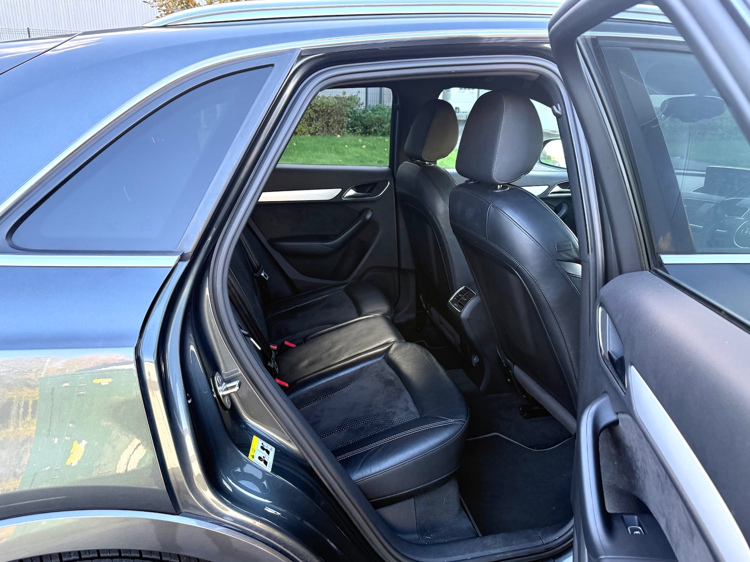 Used Audi Q3 2014 for sale - 76392341: Photo 11