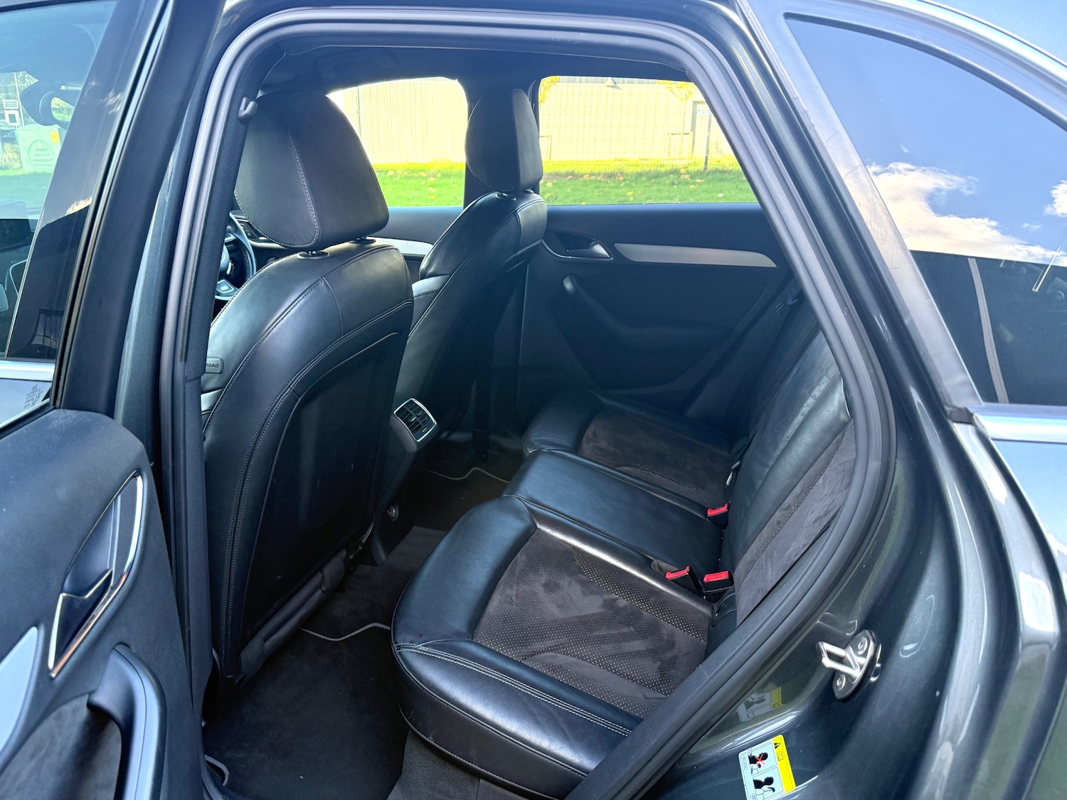 Used Audi Q3 2014 for sale - 76392341: Photo 12