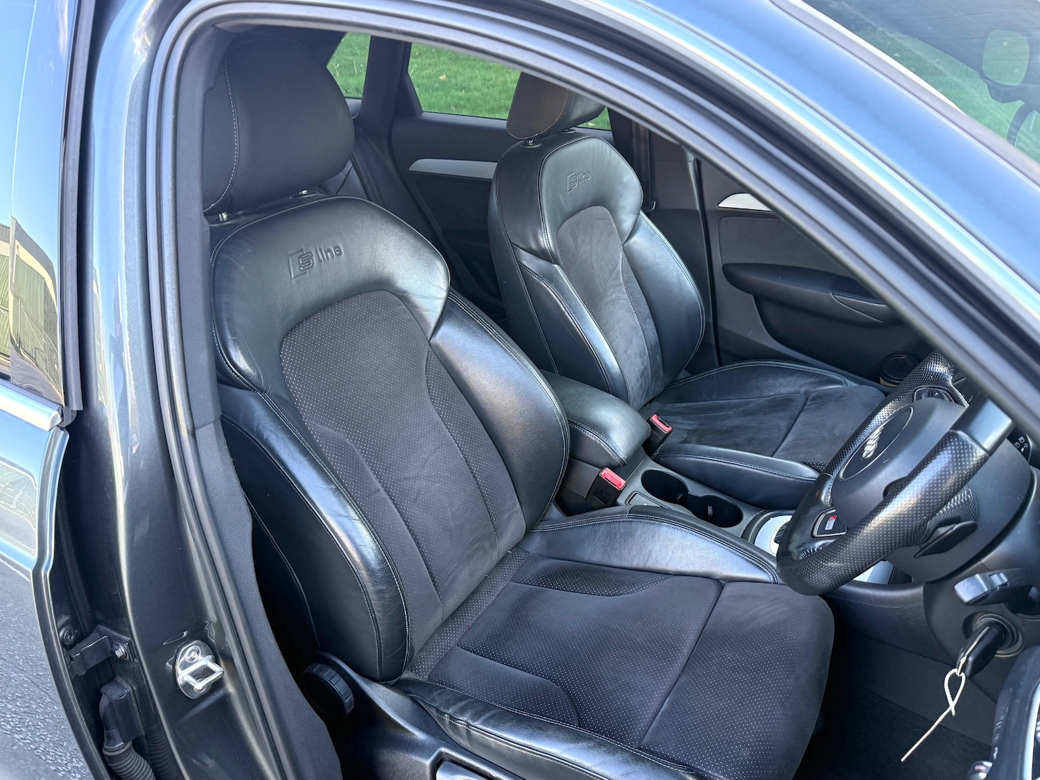 Used Audi Q3 2014 for sale - 76392341: Photo 16