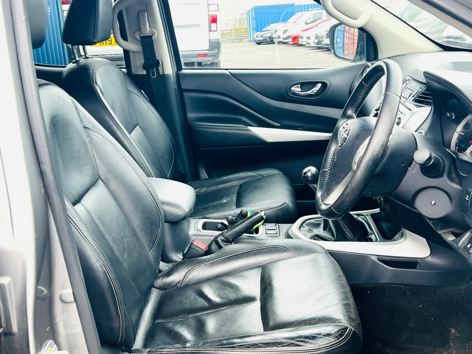 Used Nissan Navara 2017 for sale - 72515755: Photo 11