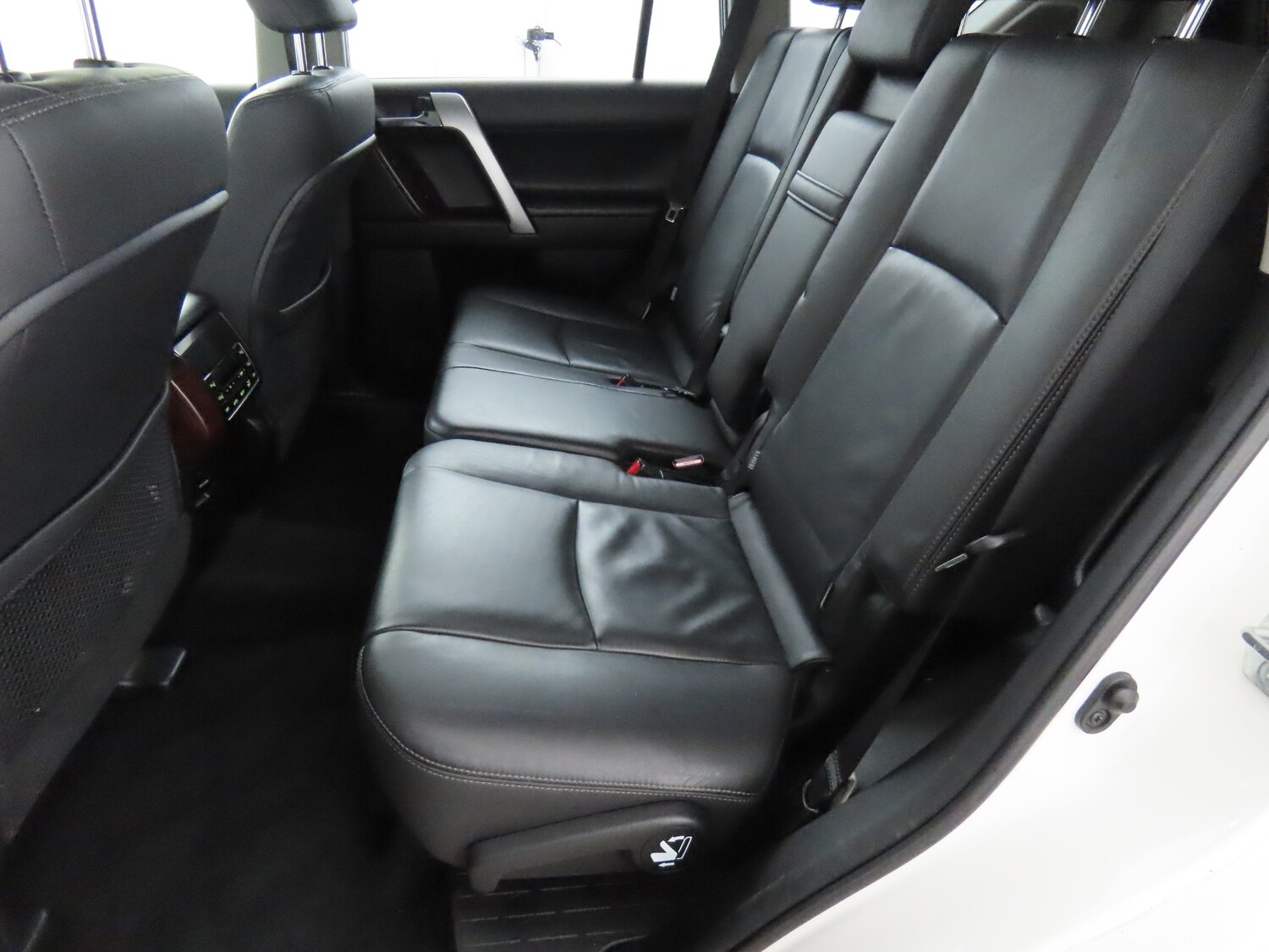 Used Toyota Land Cruiser 2014 for sale - 77529767: Photo 9