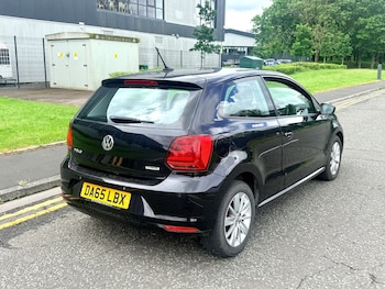 Used Volkswagen Polo 2015 for sale - 78777111: Photo