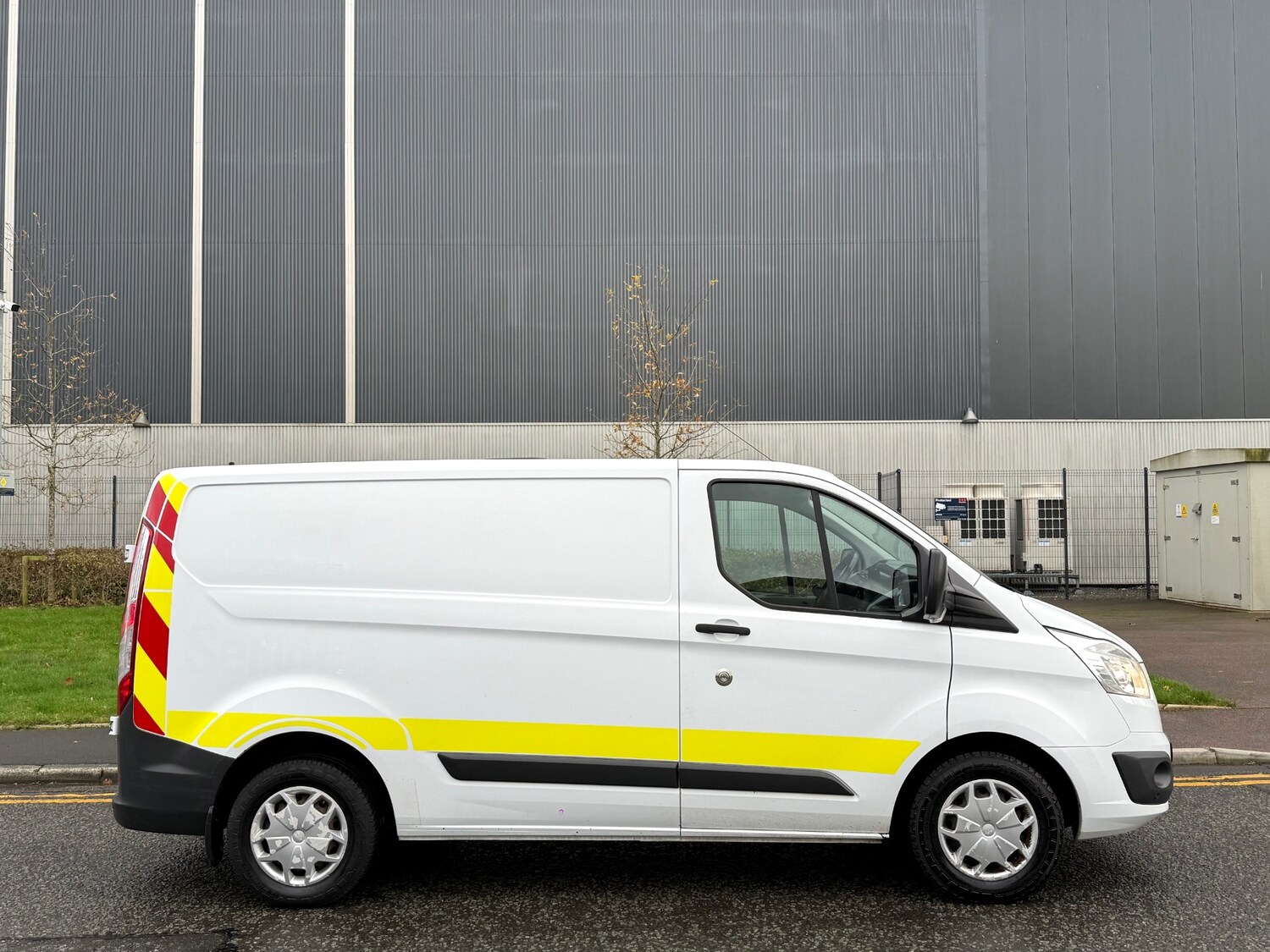 Used Ford Transit Custom 2018 for sale - 76722406: Photo 2