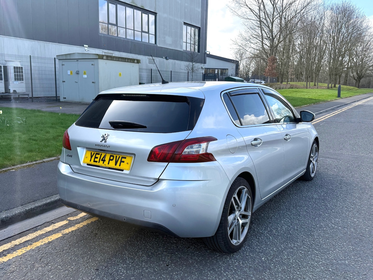Used Peugeot 308 2014 for sale - 77836464: Photo 4