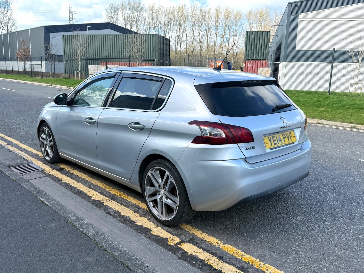 Used Peugeot 308 2014 for sale - 77836464: Photo 6