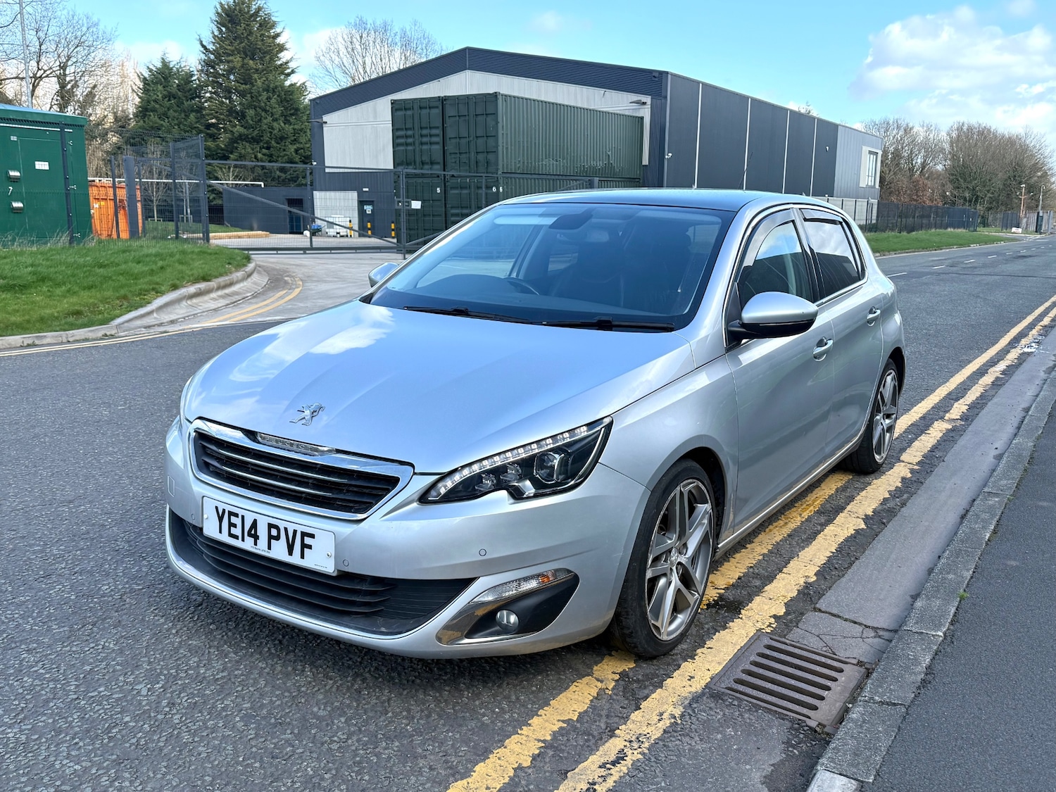 Used Peugeot 308 2014 for sale - 77836464: Photo 8