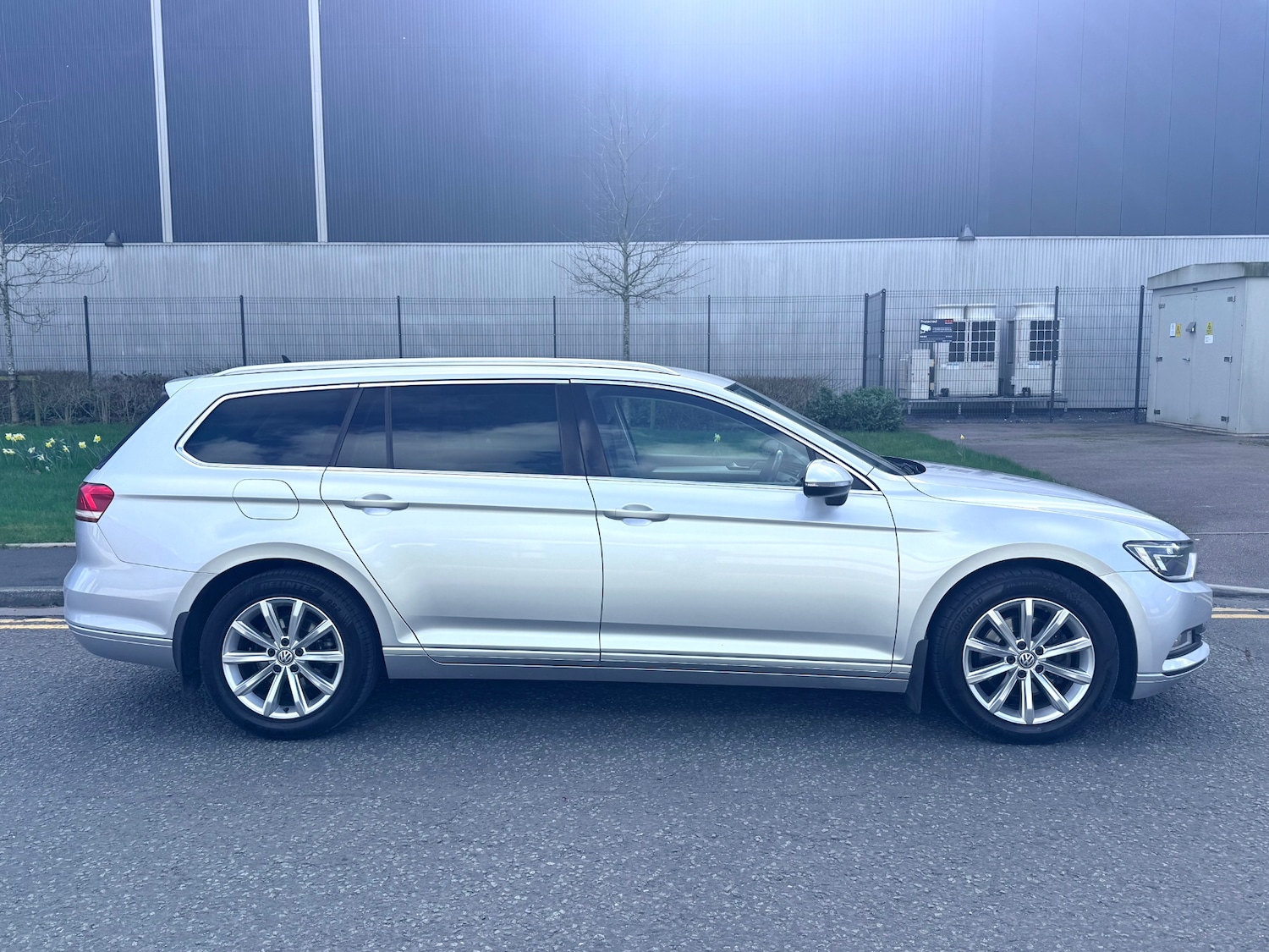 Used Volkswagen Passat 2018 for sale - 77834769: Photo 2