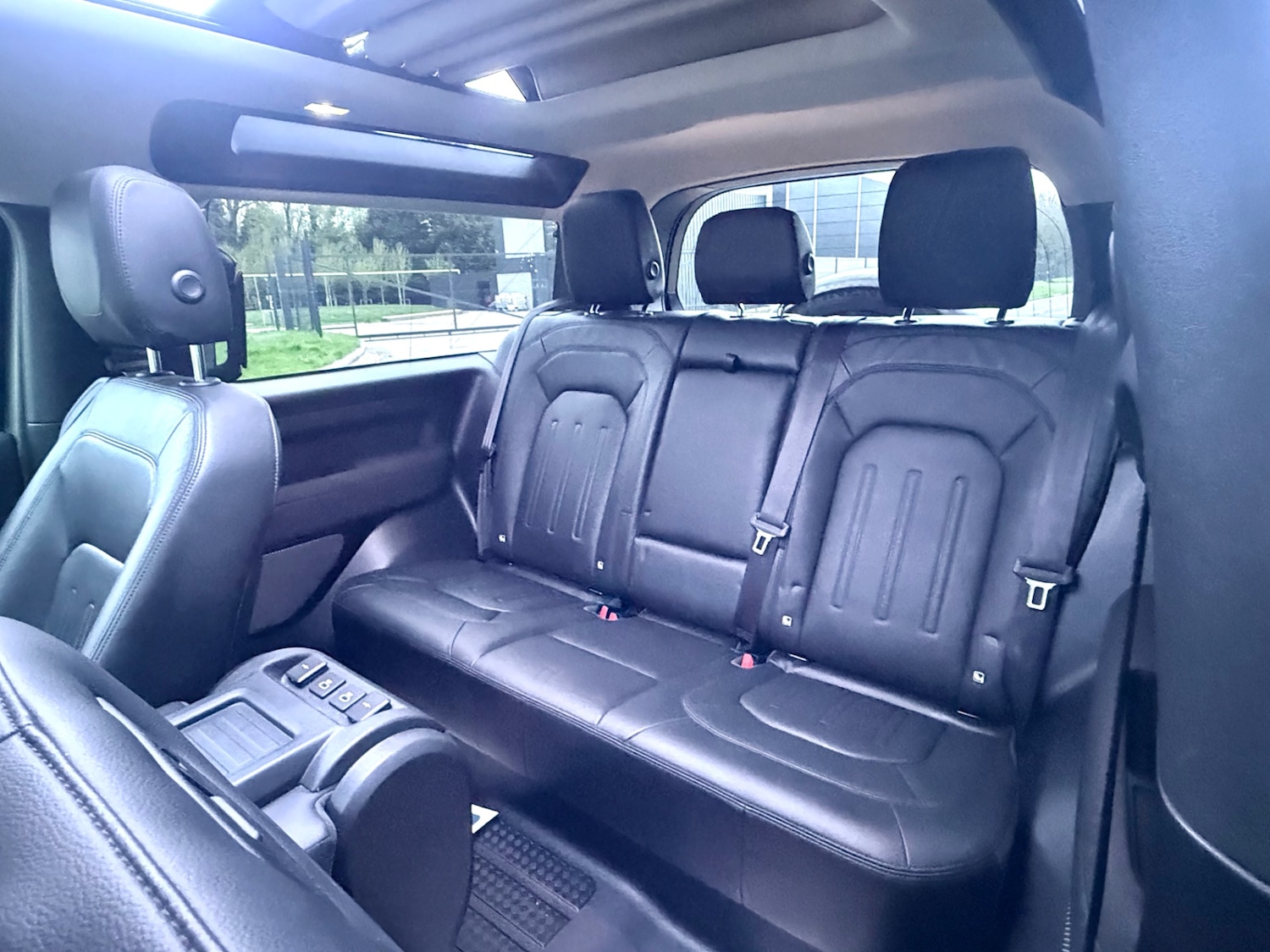 Used Land Rover Defender 2021 for sale - 78213730: Photo 14