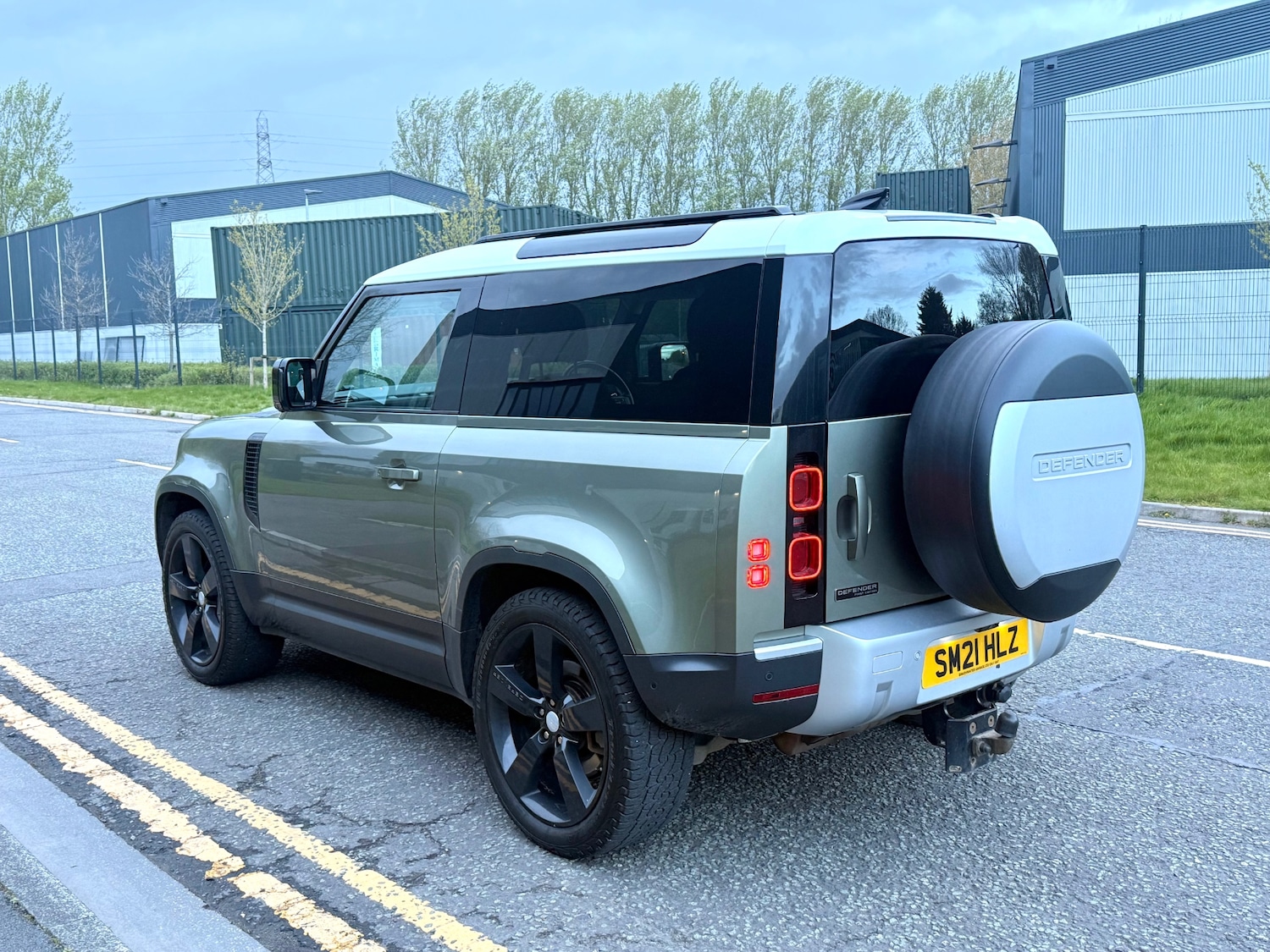 Used Land Rover Defender 2021 for sale - 78213730: Photo 5