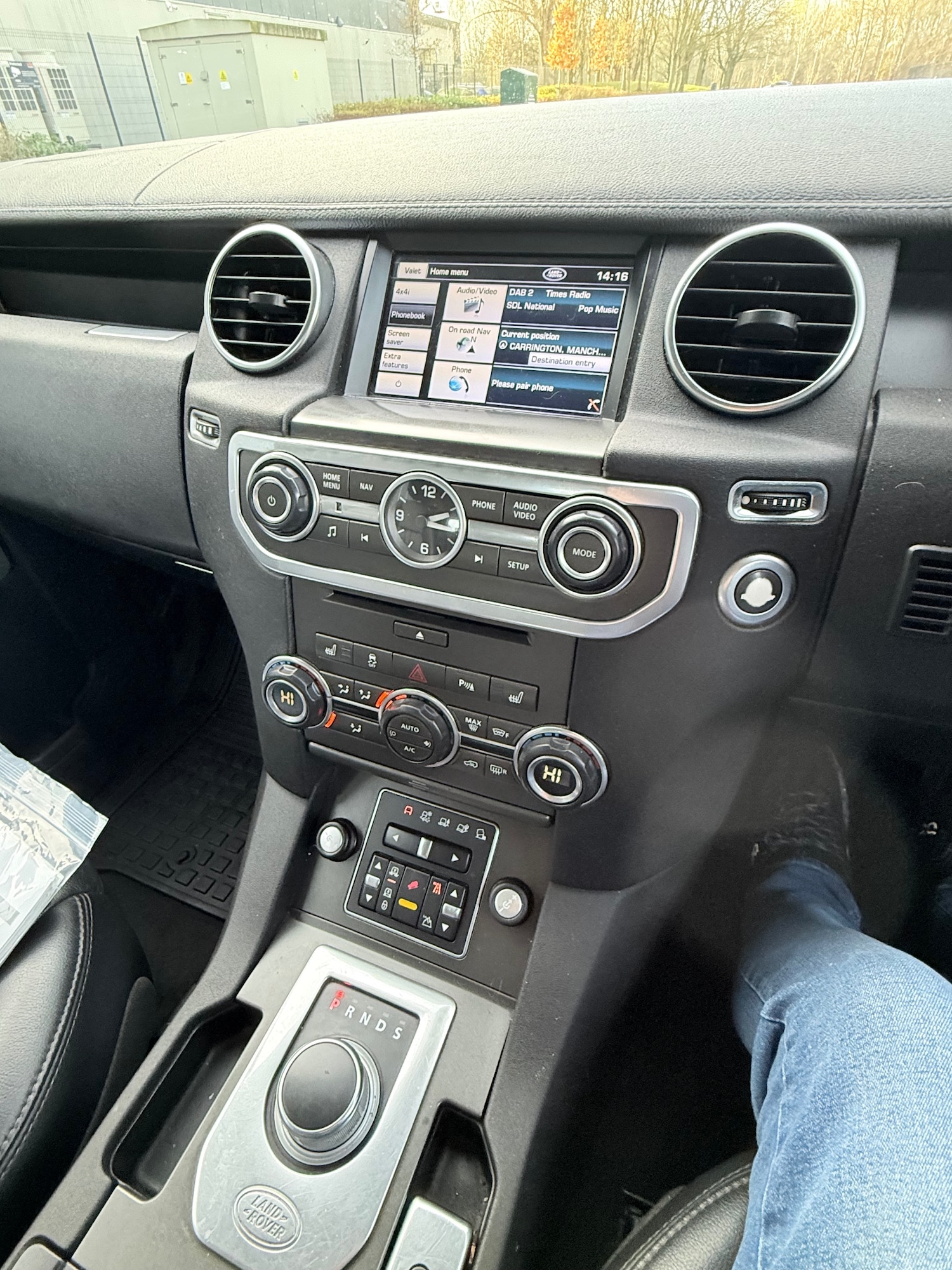 Used Land Rover Discovery 2013 for sale - 76652293: Photo 17