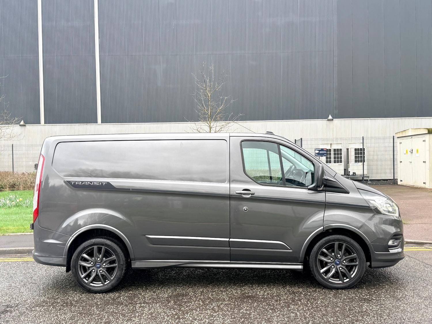 Used Ford Transit Custom 2019 for sale - 77877633: Photo 2