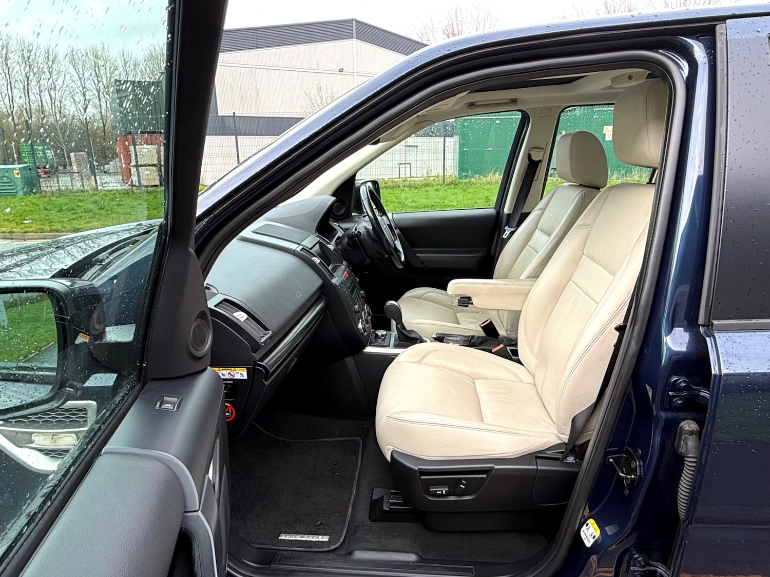 Used Land Rover Freelander 2011 for sale - 76885156: Photo 14