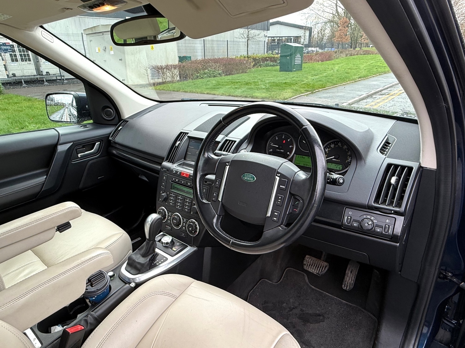 Used Land Rover Freelander 2011 for sale - 76885156: Photo 18