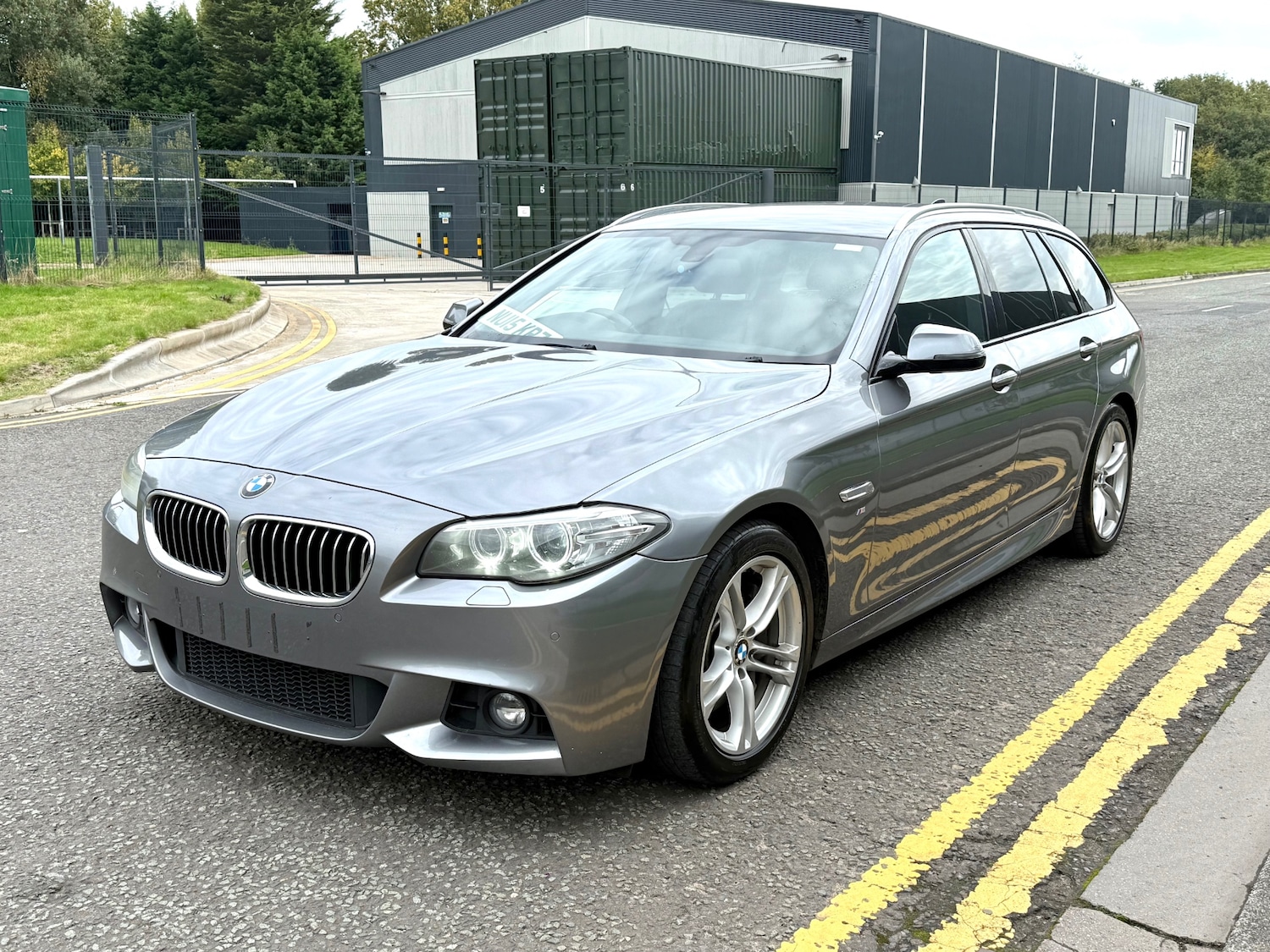 Used BMW 5 Series 2015 for sale - 76143952: Photo 9