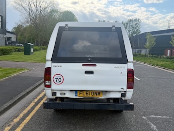 Used Toyota Hilux 2011 for sale - 78408217: Photo