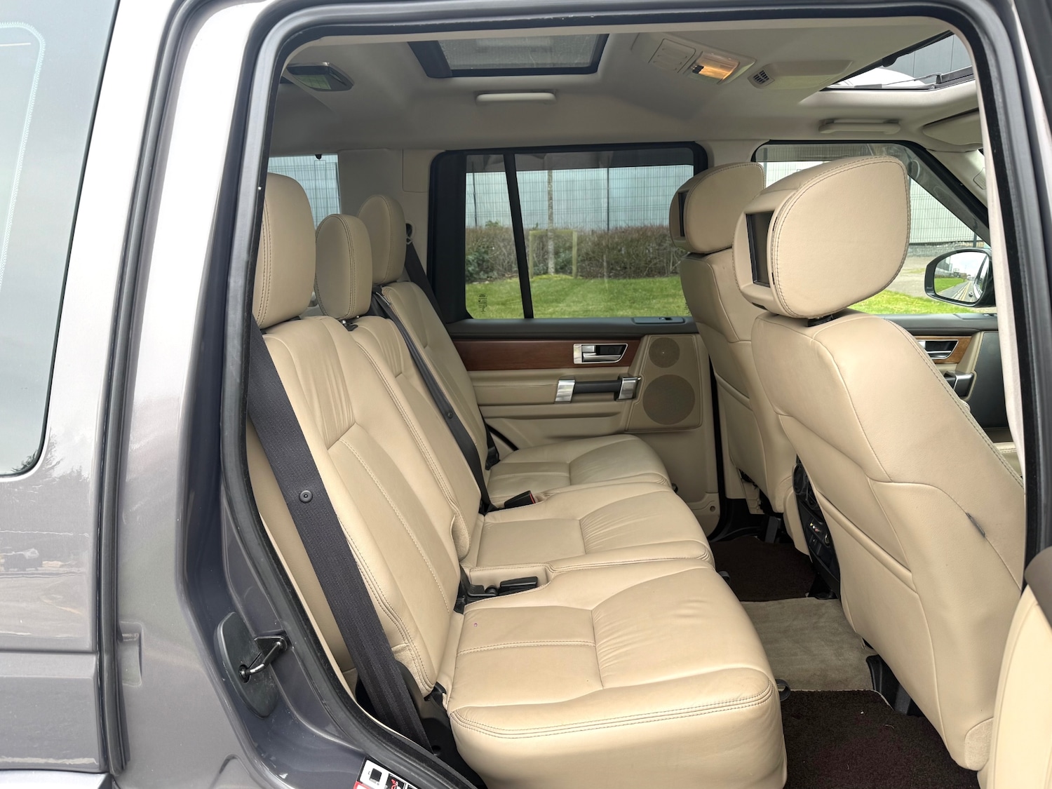 Used Land Rover Discovery 2016 for sale - 77449592: Photo 11