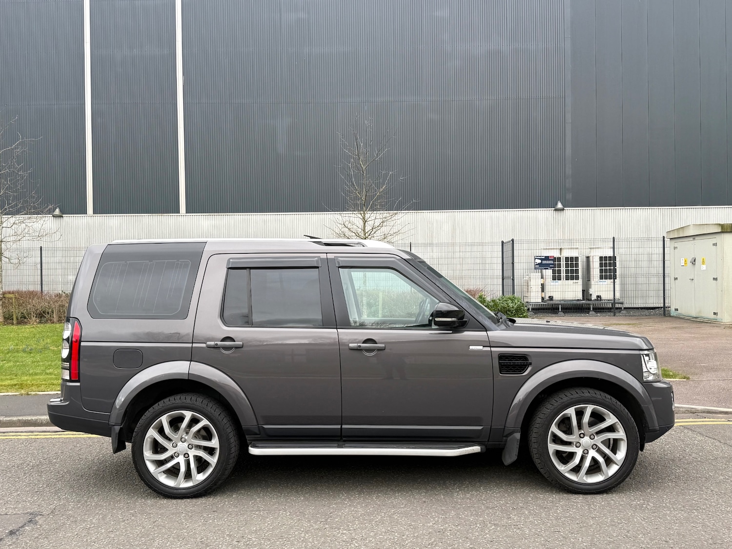 Used Land Rover Discovery 2016 for sale - 77449592: Photo 2