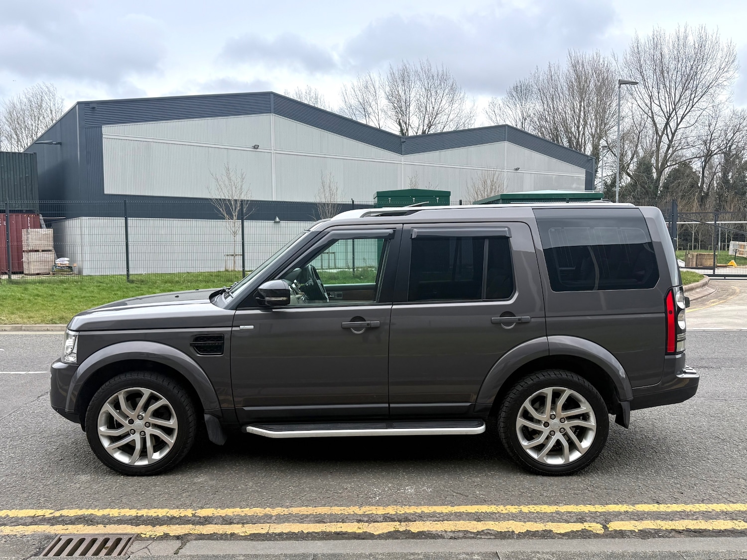 Used Land Rover Discovery 2016 for sale - 77449592: Photo 5