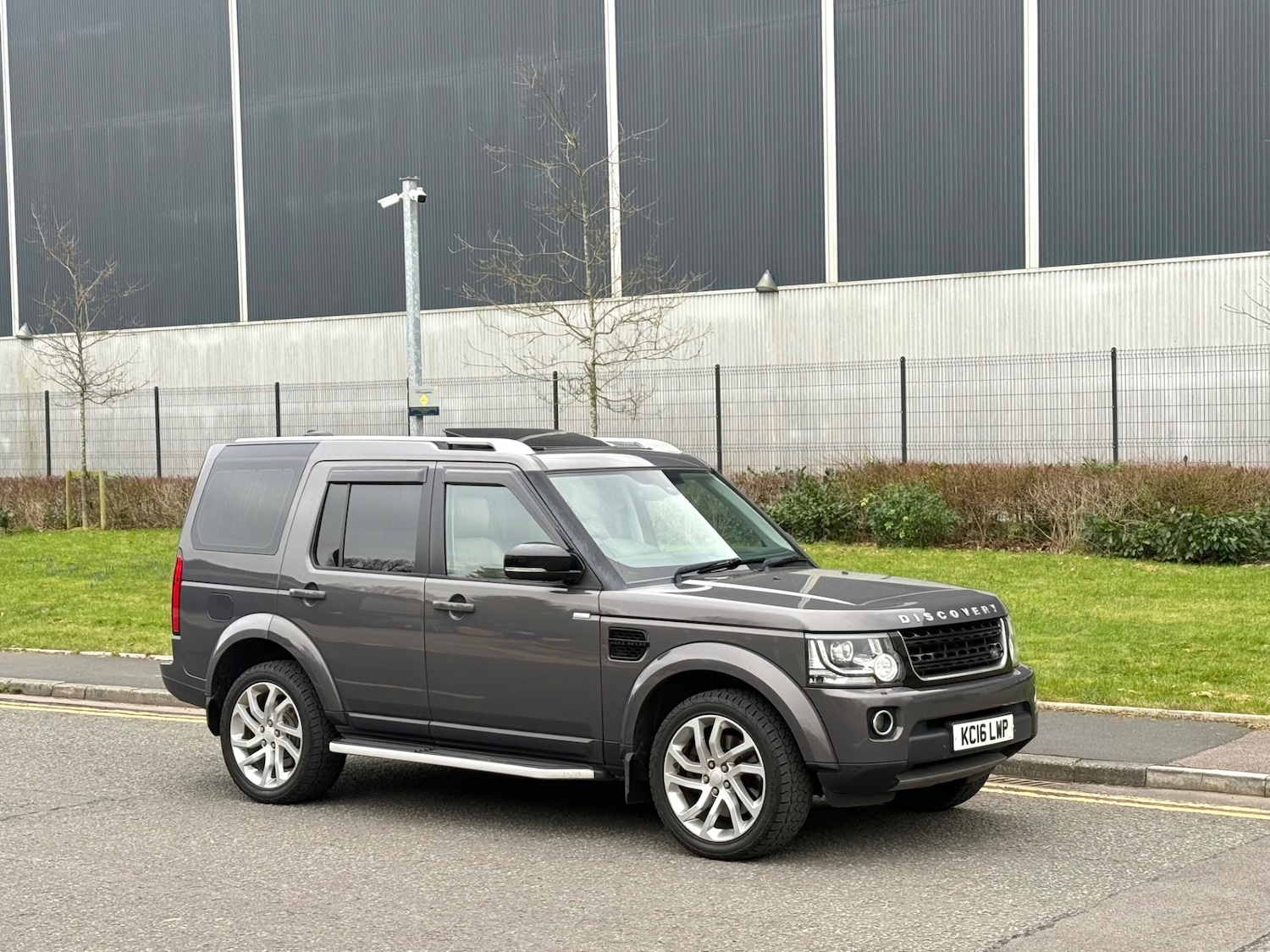 Used Land Rover Discovery 2016 for sale - 77449592: Photo 9