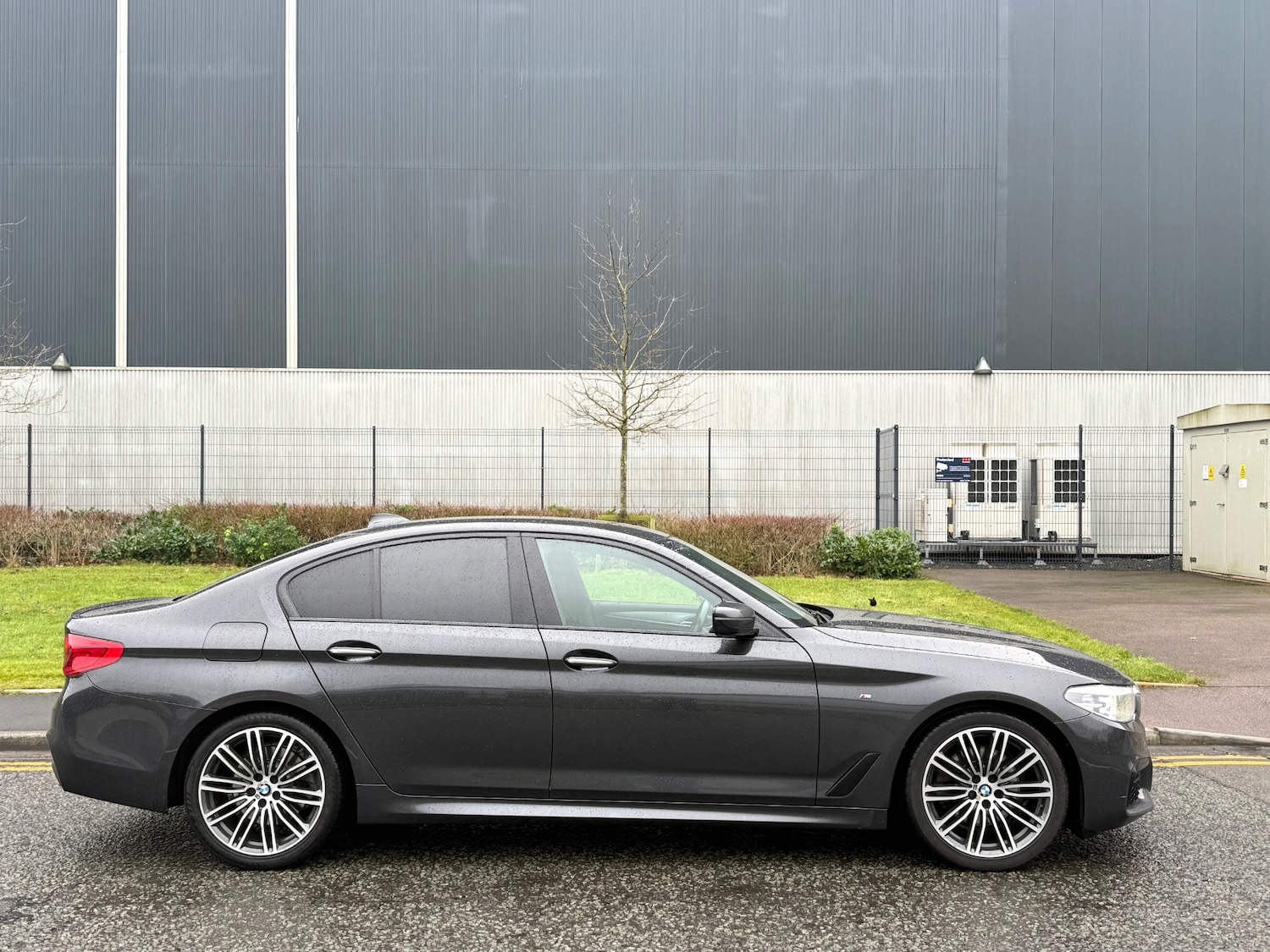 Used BMW 5 Series 2018 for sale - 77370986: Photo 2