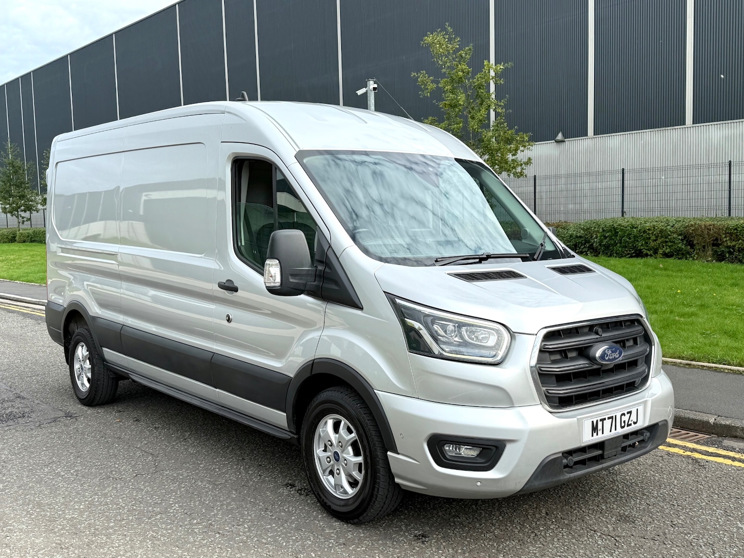 Used Ford Transit 2021 for sale - 76130360: Photo 1