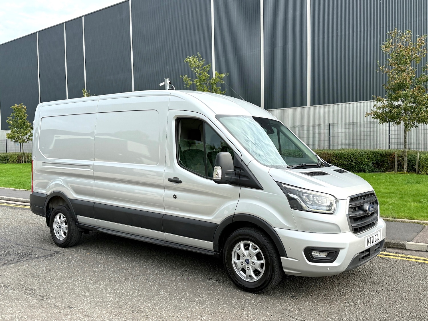 Used Ford Transit 2021 for sale - 76130360: Photo 2