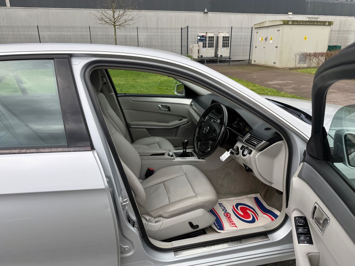 Used Mercedes-Benz E Class 2013 for sale - 77494519: Photo 13