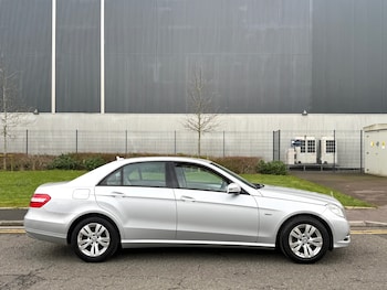 Used Mercedes-Benz E Class 2013 for sale - 77494519: Photo