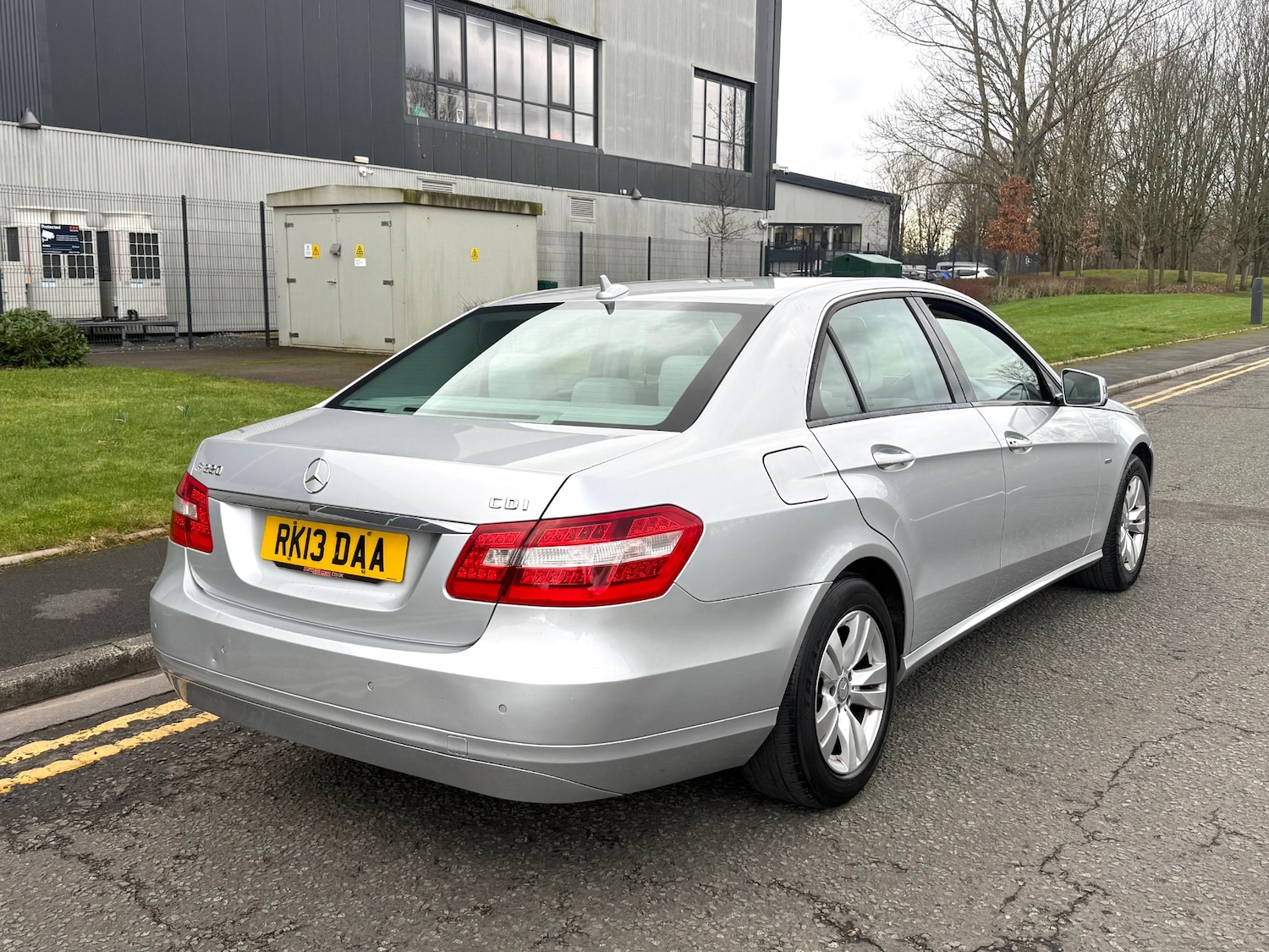 Used Mercedes-Benz E Class 2013 for sale - 77494519: Photo 3