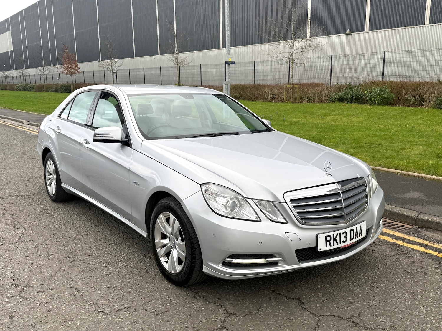 Used Mercedes-Benz E Class 2013 for sale - 77494519: Photo 9