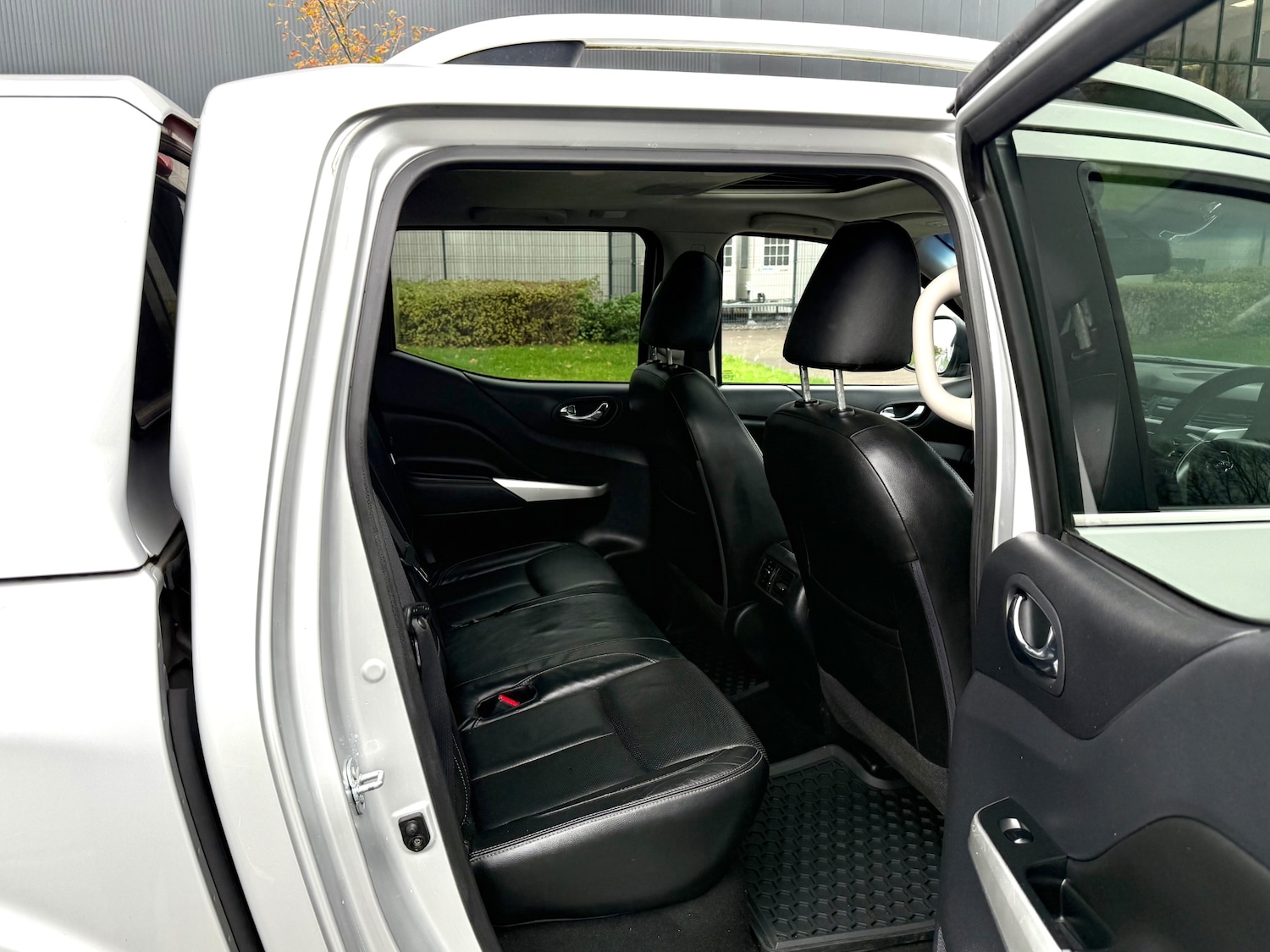 Used Nissan Navara 2016 for sale - 76543102: Photo 11