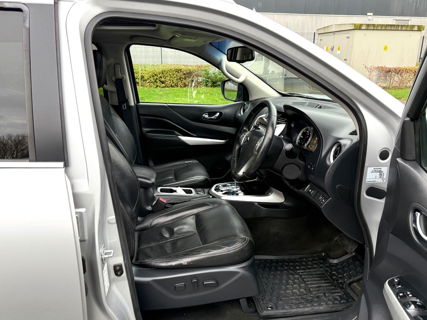 Used Nissan Navara 2016 for sale - 76543102: Photo 16