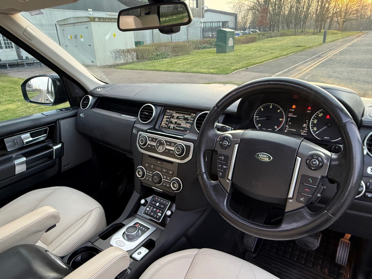 Used Land Rover Discovery 2014 for sale - 77952240: Photo 21