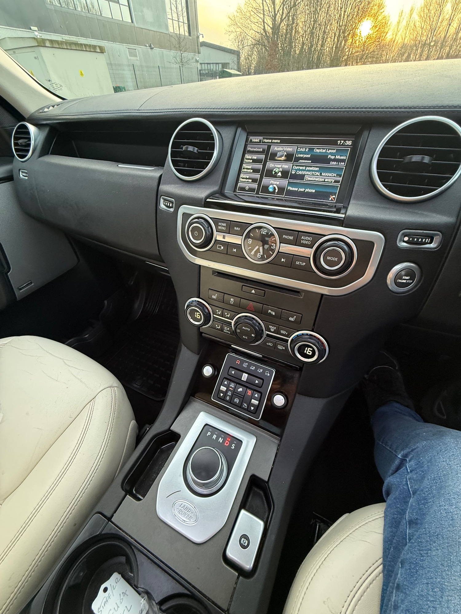 Used Land Rover Discovery 2014 for sale - 77952240: Photo 23