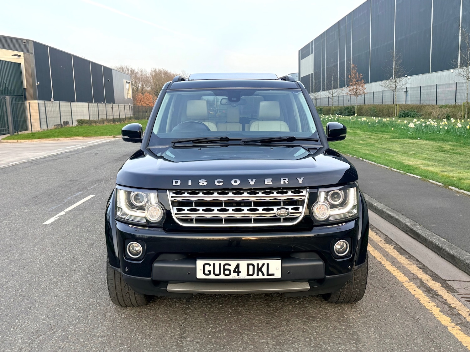 Used Land Rover Discovery 2014 for sale - 77952240: Photo 8