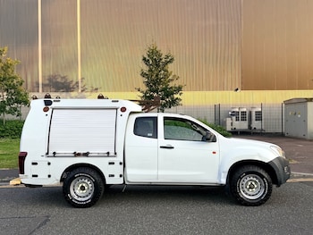 Used Isuzu D-Max 2017 for sale - 79167654: Photo