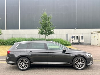 Used Volkswagen Passat 2019 for sale - 79273339: Photo