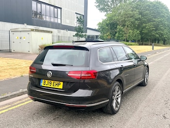 Used Volkswagen Passat 2019 for sale - 79273339: Photo