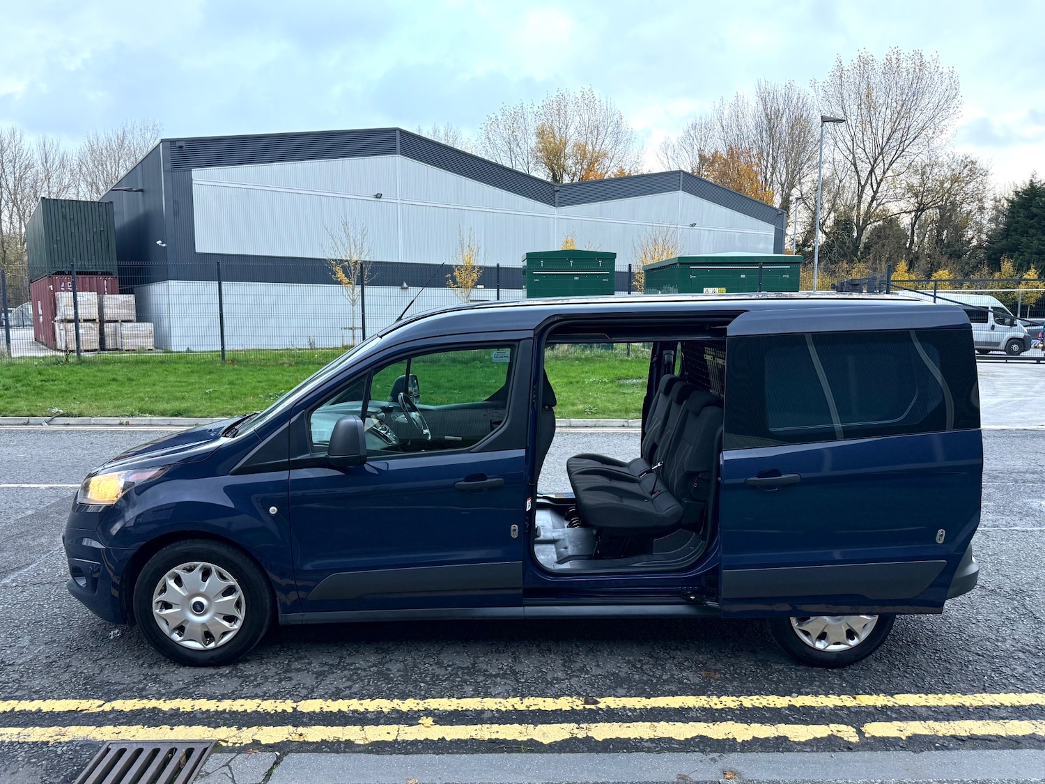 Used Ford Transit Connect 2017 for sale - 76519286: Photo 10